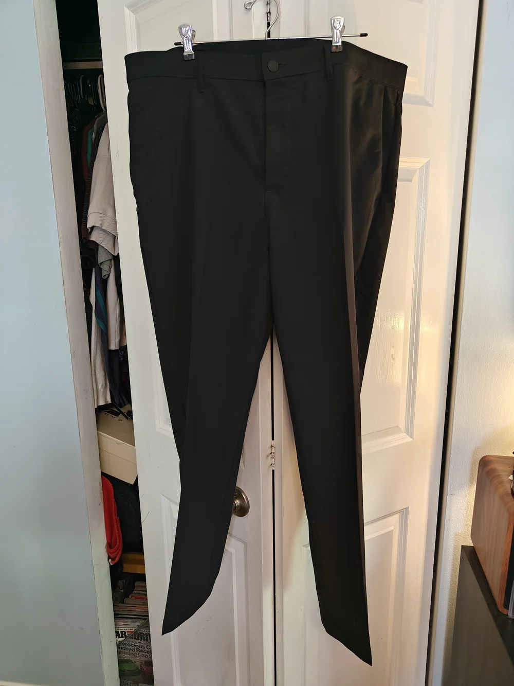 Banana Republic Mens Black Performance Tech Chinos 40x30 (Fits 40x27)